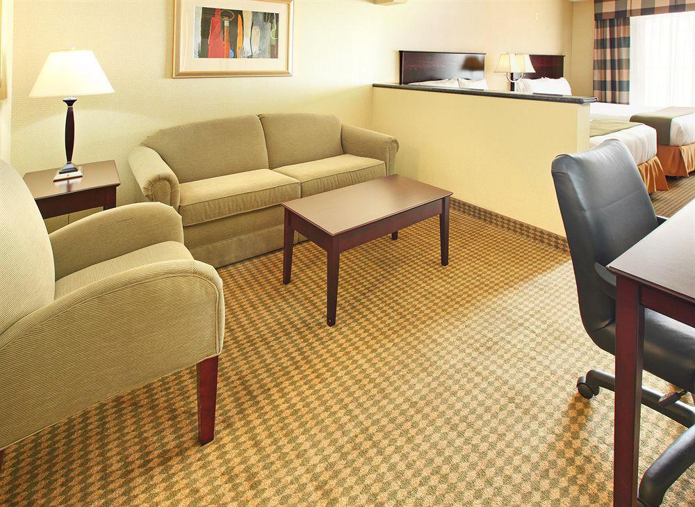 Holiday Inn Express Hotel And Suites Dfw-Grapevine By Ihg Chambre photo