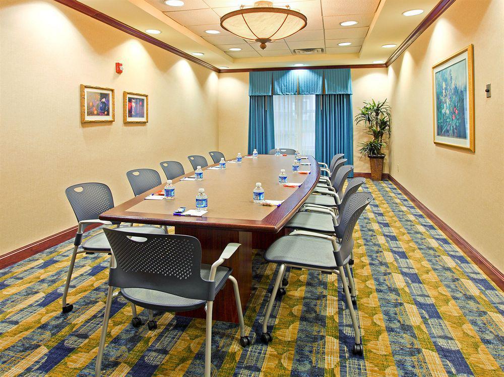 Holiday Inn Express Hotel And Suites Dfw-Grapevine By Ihg Facilités photo